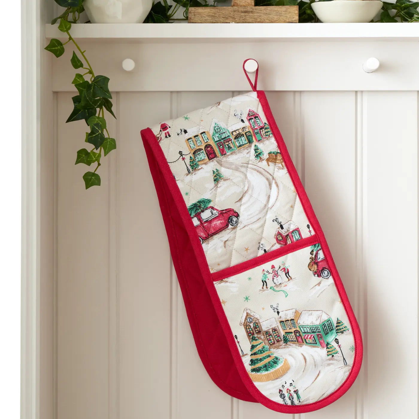 Christmas Town Kitchen Textiles Collection by Catherine Lansfield