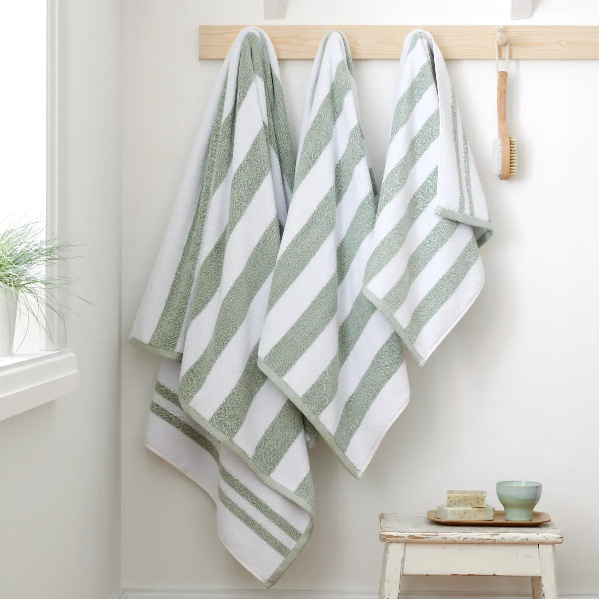 Reversible Stripe Cotton Jacquard 600gsm Towels by Bianca