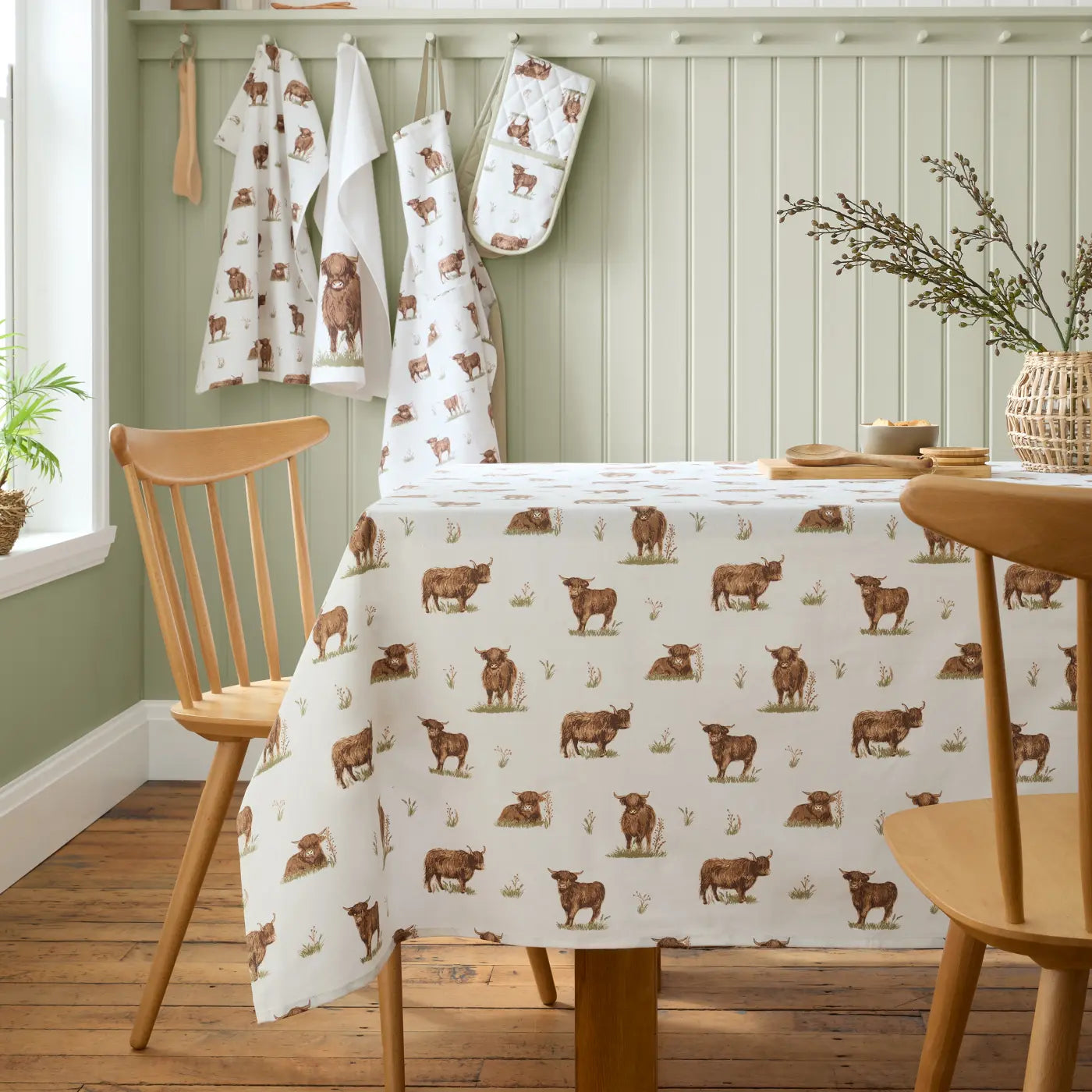 Angus Highland Cow Kitchen Textiles Collection by Catherine Lansfield