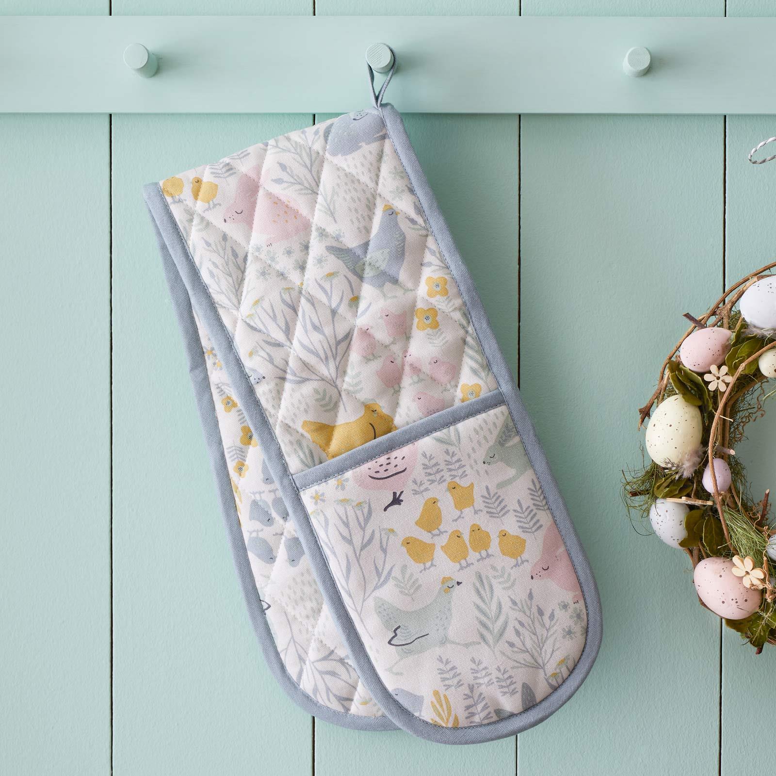 Cottage Friends Kitchen Textile Collection by Catherine Lansfield