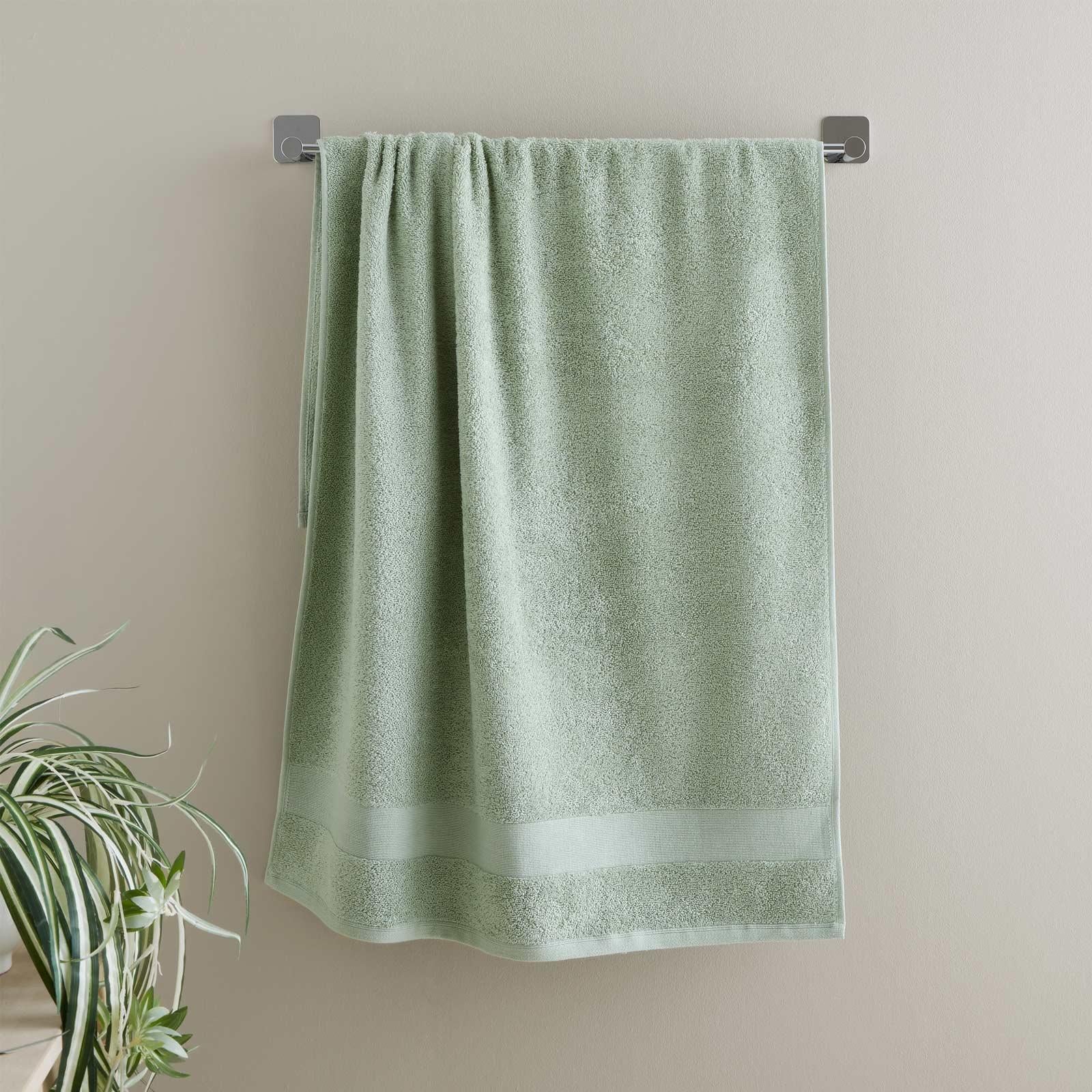 Anti-Bacterial 500gsm Towel by Catherine Lansfield