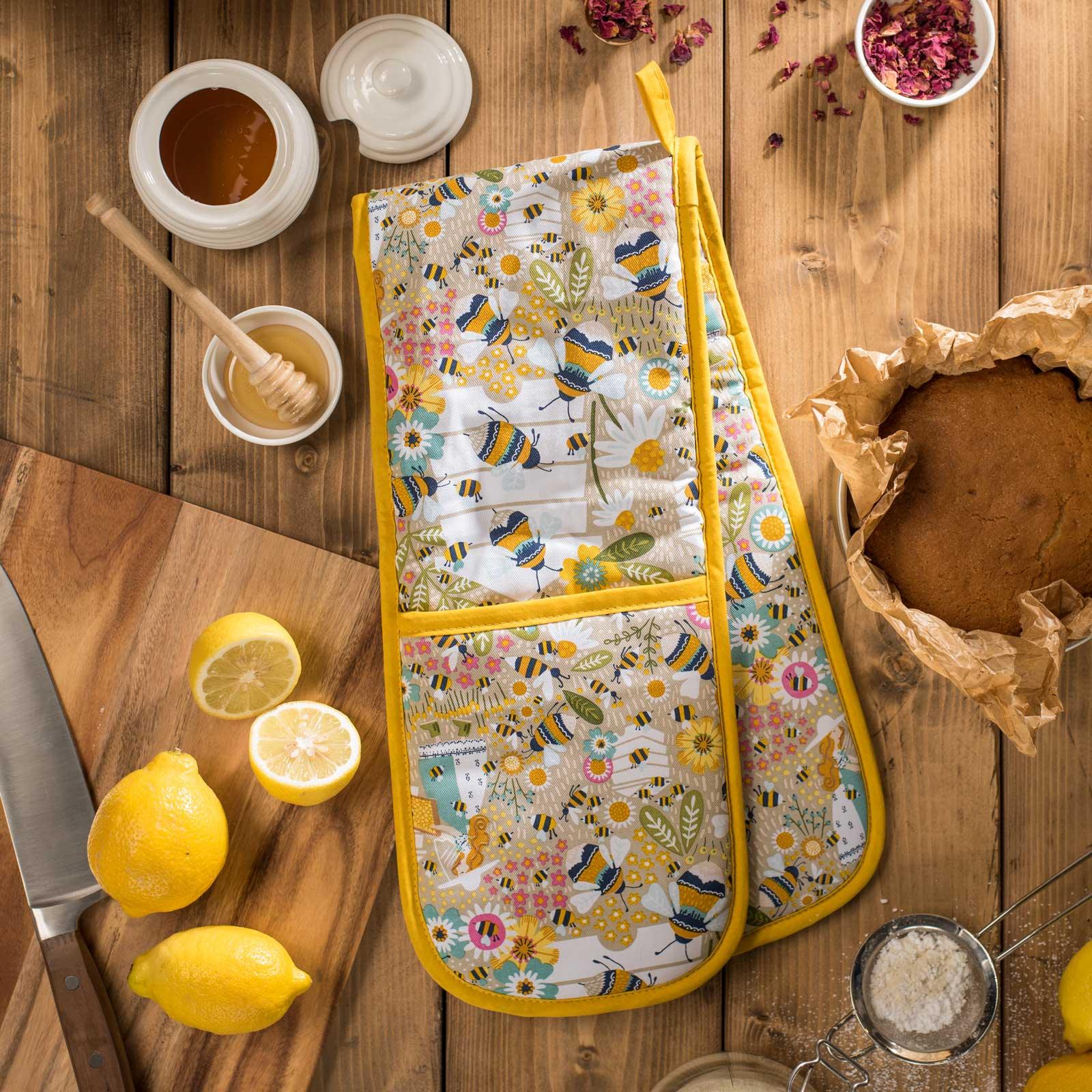 Bee Keeper Luxury Cotton Double Oven Glove Oven Gloves Ulster Weavers   