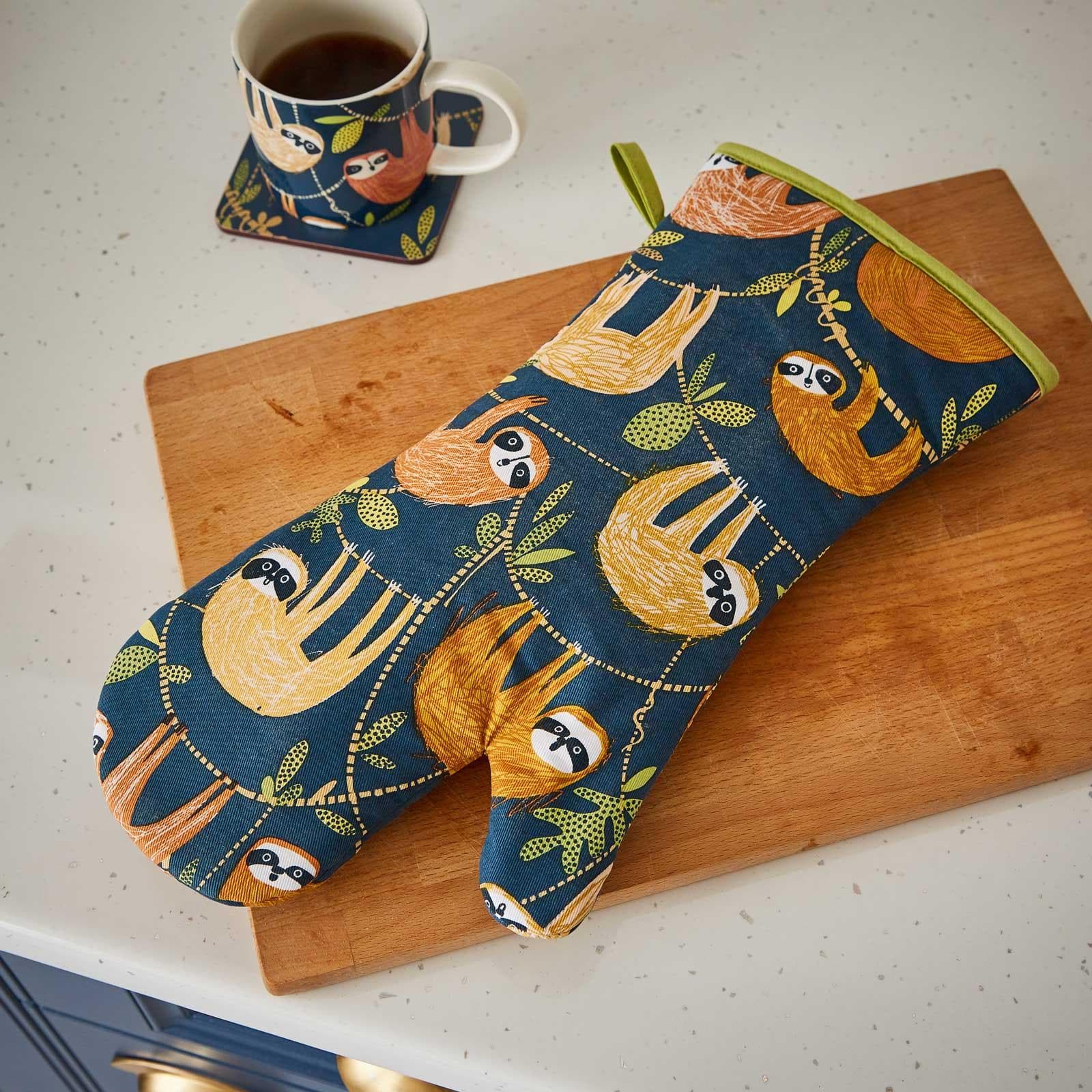 Hanging Around Luxury Cotton Gauntlet Oven Mitt Oven Gloves Ulster Weavers   